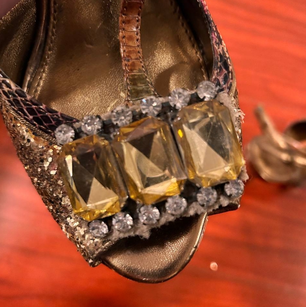 Vince Camuto Golden Brown Crystal Platform Pumps - Picture 5 of 7